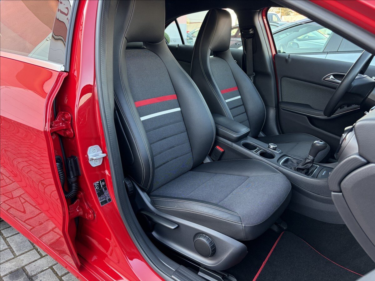 Mercedes-Benz Třídy A Hatchback 1,6 l 90 kw