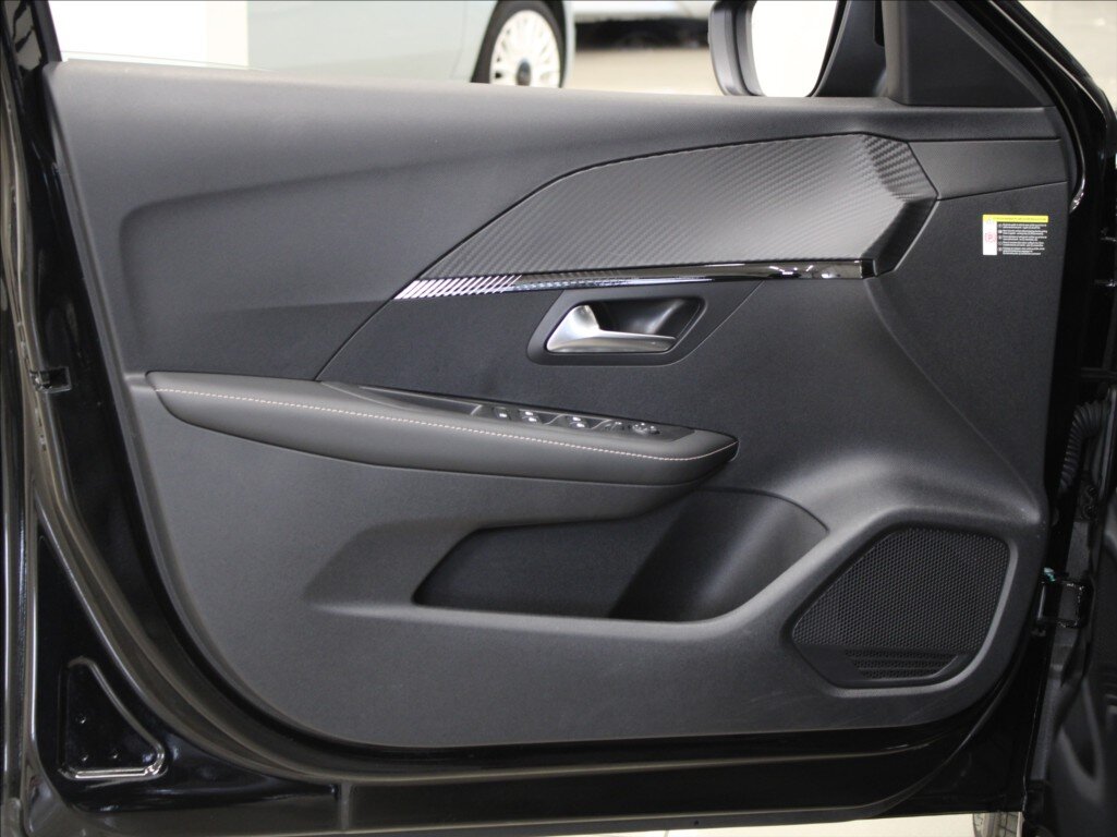 Peugeot 208 Hatchback 1,2 l 74 kw