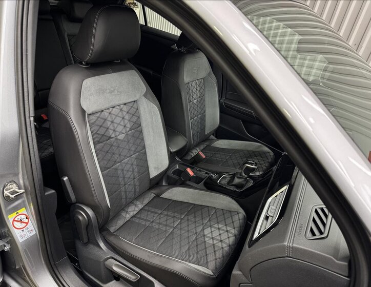 Volkswagen T-Roc MPV 2,0 l 110 kw