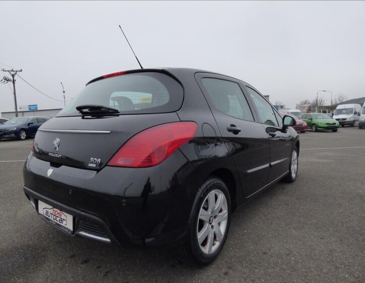 Peugeot 308 5