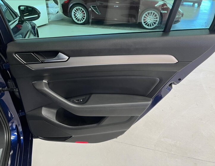 Volkswagen Passat Kombi 2,0 l 140 kw