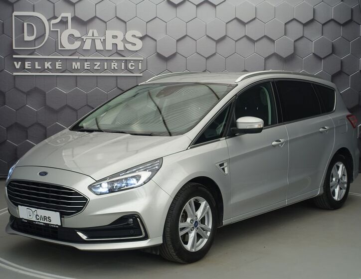 Ford S-MAX 1