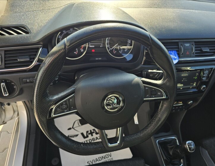 Škoda Rapid Hatchback 999,0 81 kw