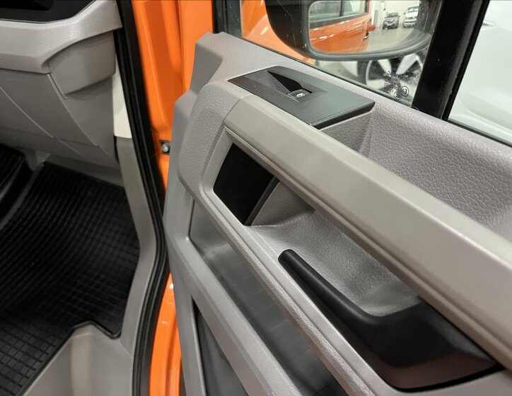 Volkswagen Crafter 16