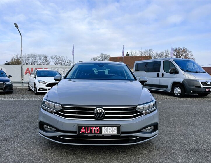 Volkswagen Passat 13