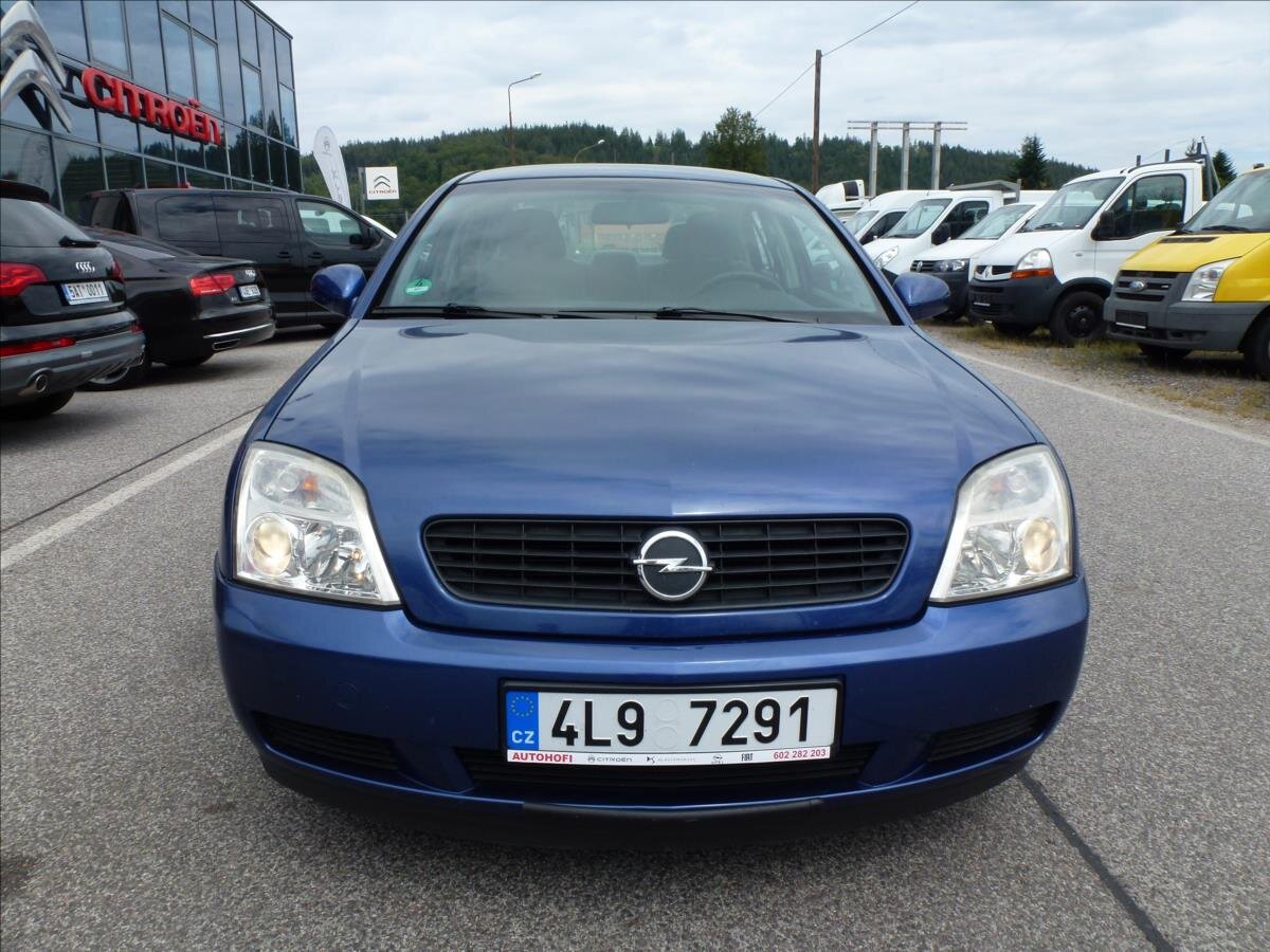 Opel Vectra Sedan / Limuzína 1,8 l 90 kw