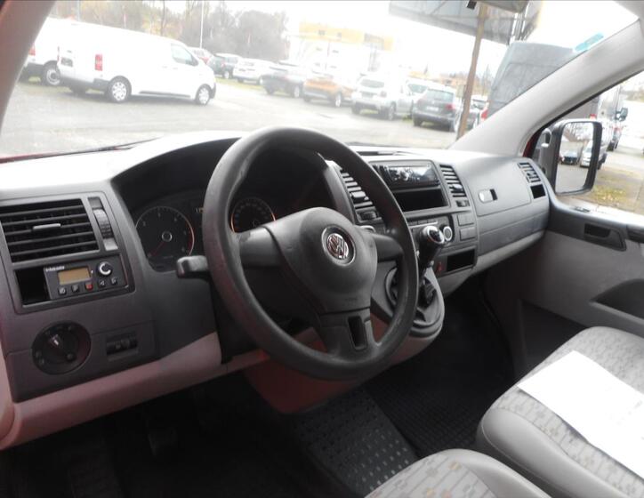 Volkswagen Transporter 9