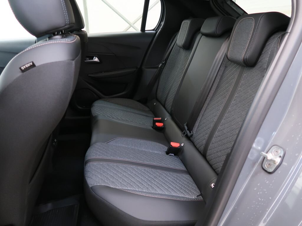 Peugeot 208 Hatchback 1,2 l 74 kw