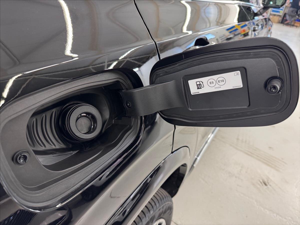 Volvo XC90 SUV 2,0 l 184 kw