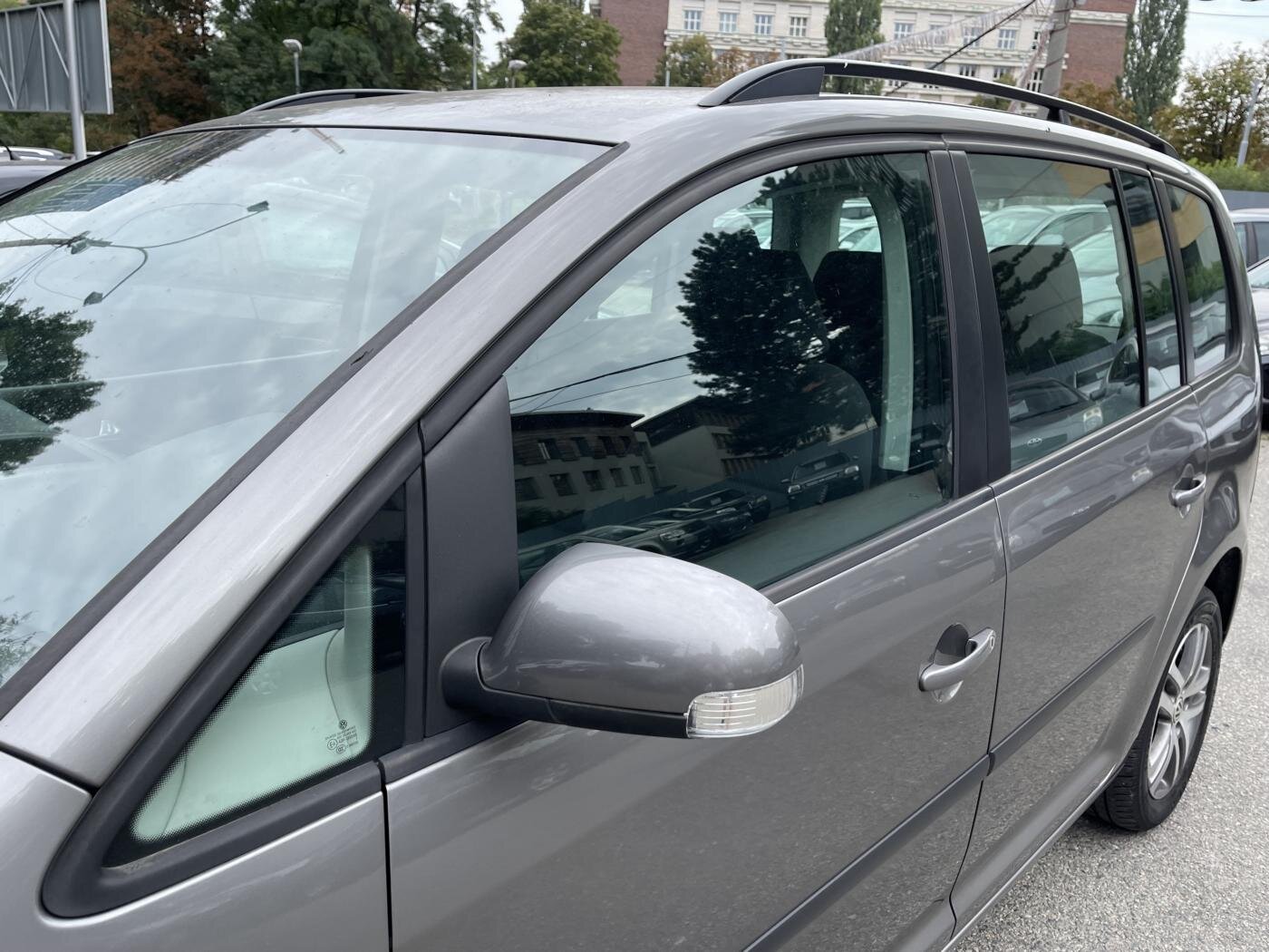 Volkswagen Touran MPV 2,0 l 80 kw