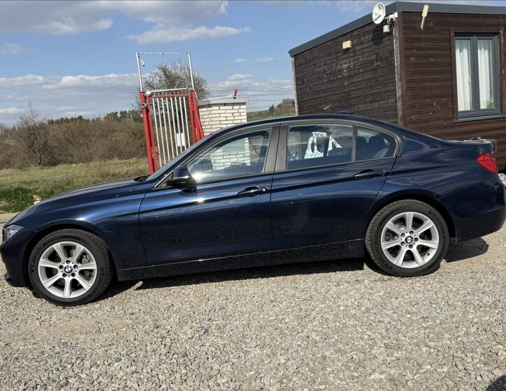 BMW Řada 3 Sedan 3,0 l 225 kw