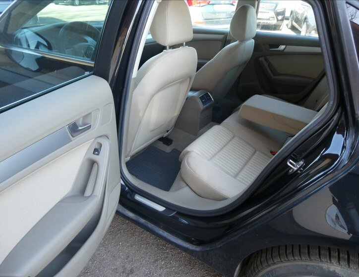 Audi A4 Sedan / Limuzína 2,0 l 105 kw
