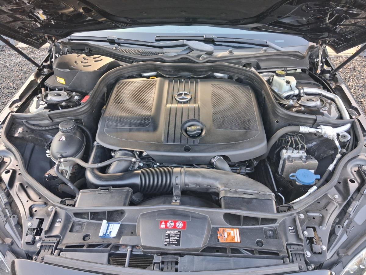 Mercedes-Benz Třídy E Kombi 2,1 l 125 kw
