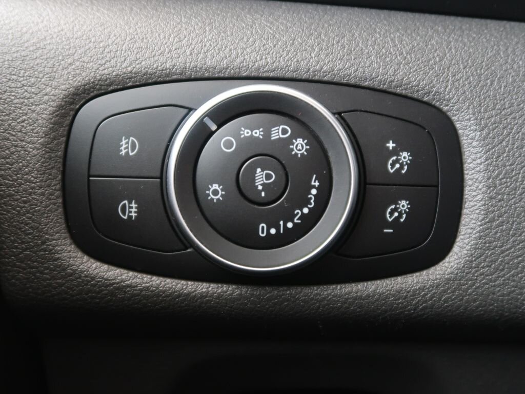 Ford Transit Custom Skříň 2,0 l 77 kw