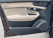 Volvo XC90 SUV / Terénní 2,0 l 184 kw