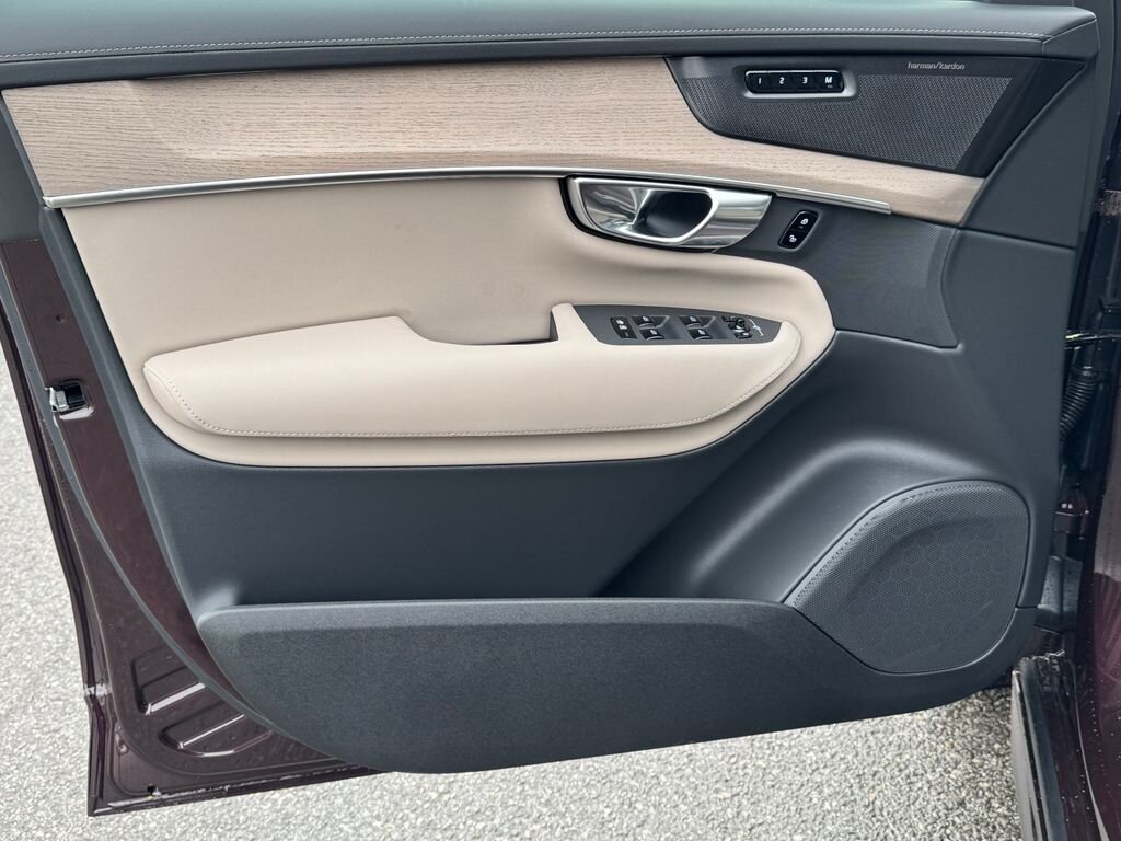 Volvo XC90 SUV / Terénní 2,0 l 184 kw