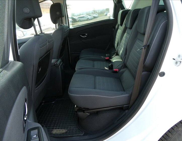 Renault Scénic MPV 1,5 l 81 kw