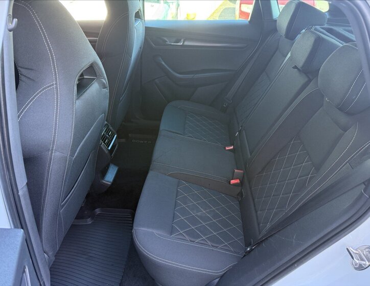 Škoda Karoq SUV / Terénní 2,0 l 140 kw