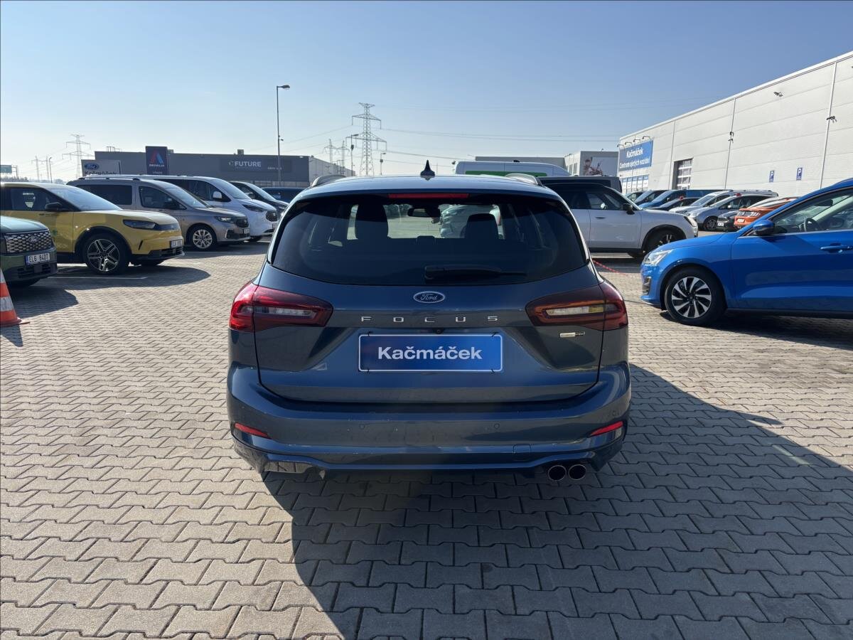 Ford Focus Kombi 998,0 92 kw