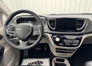 Chrysler Pacifica 31