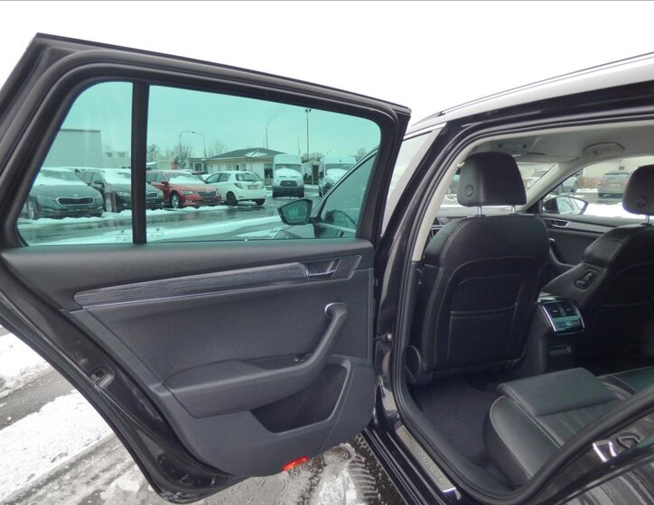 Škoda Superb Kombi 2,0 l 110 kw