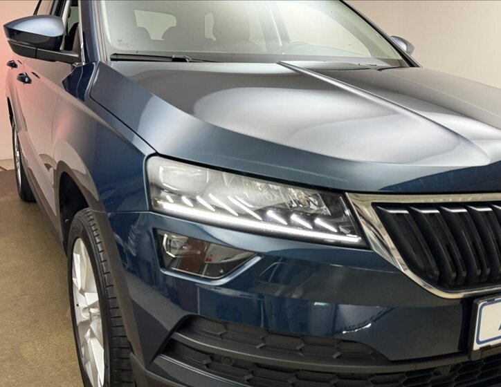 Škoda Karoq SUV / Terénní 1,5 l 110 kw