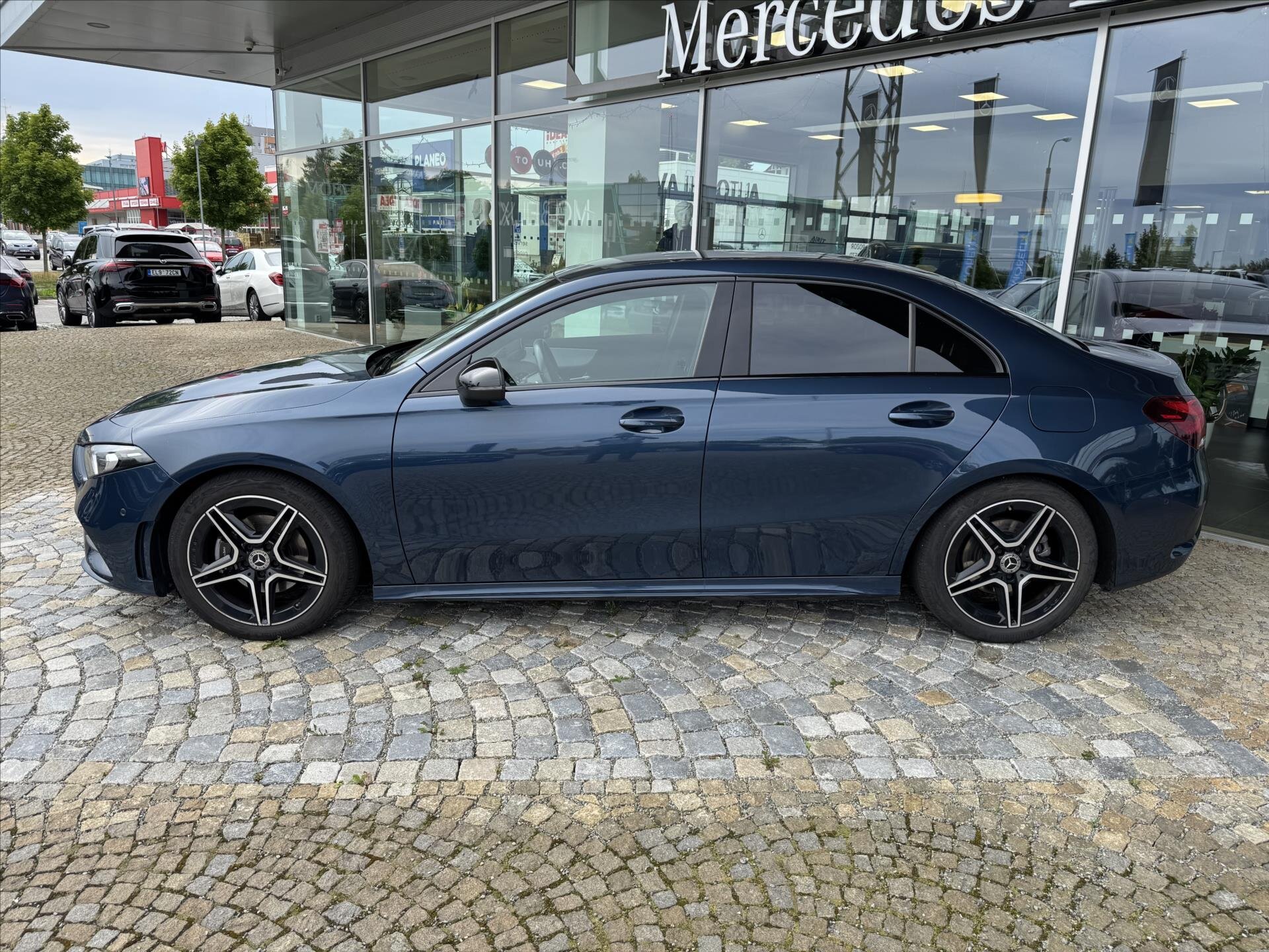 Mercedes-Benz Třídy A Sedan 1,3 l 120 kw