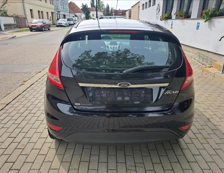 Ford Fiesta 10
