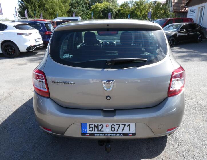 Dacia Sandero 8