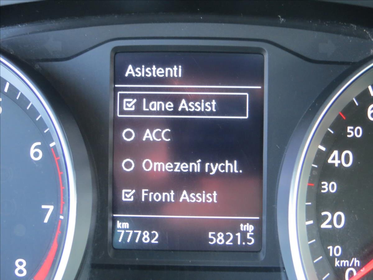 Volkswagen Passat Kombi 1,5 l 110 kw