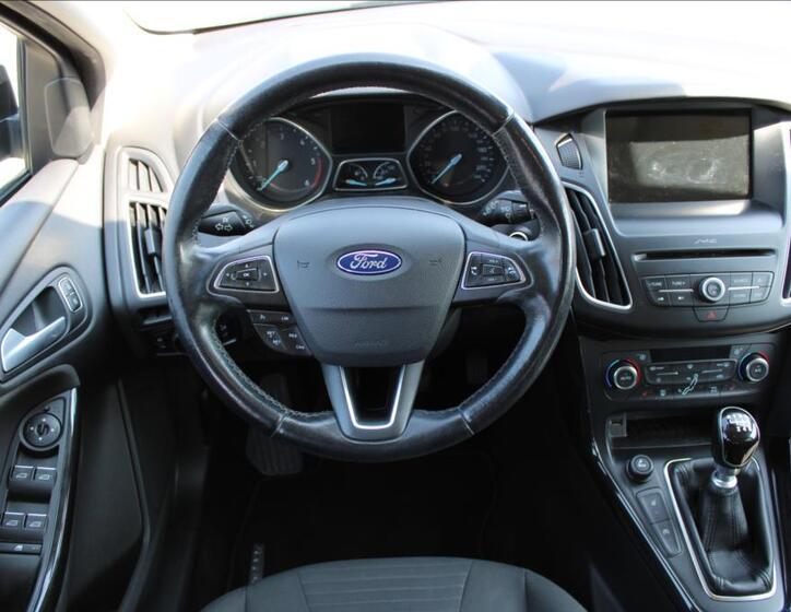 Ford Focus 12