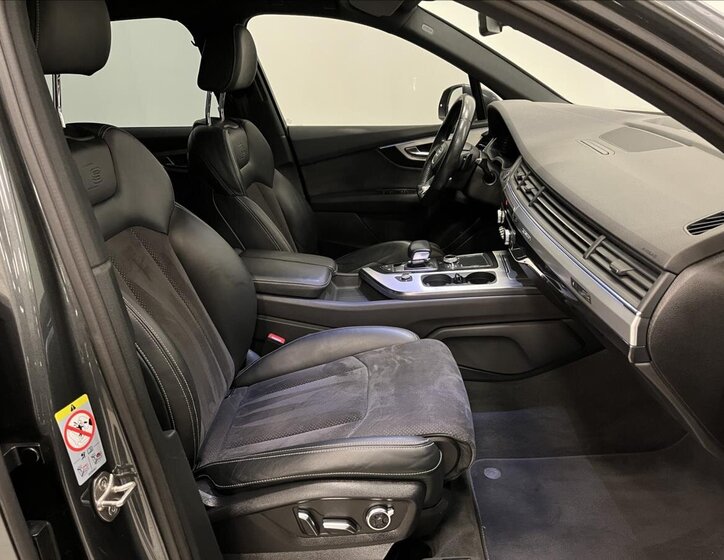 Audi Q7 SUV / Terénní 3,0 l 200 kw