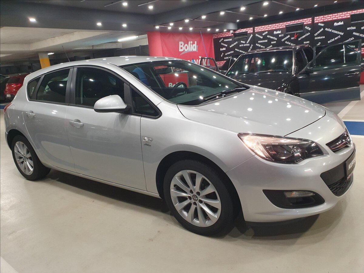 Opel Astra Hatchback 1,4 l 103 kw