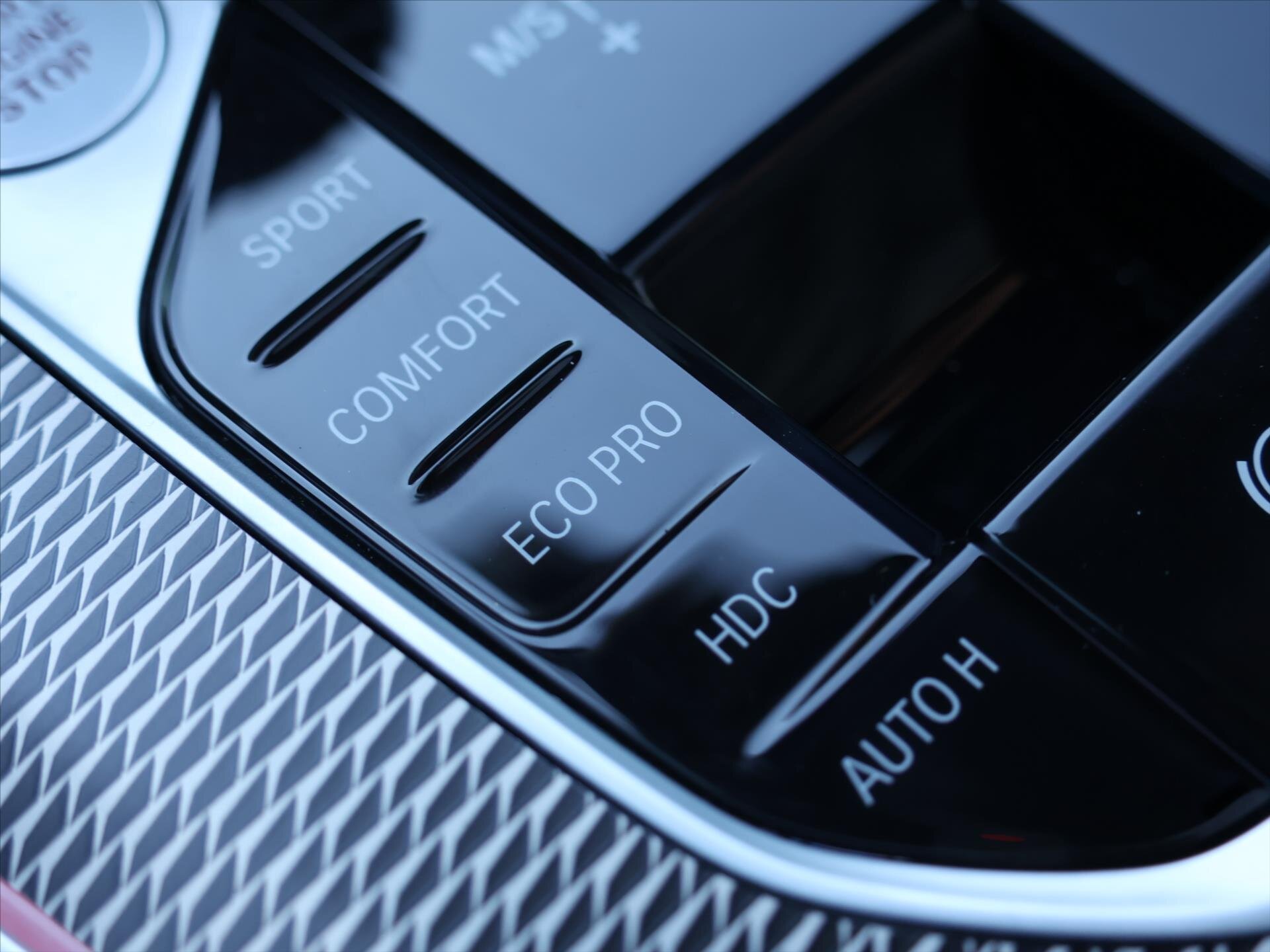 BMW X5 SUV / Terénní 3,0 l 250 kw