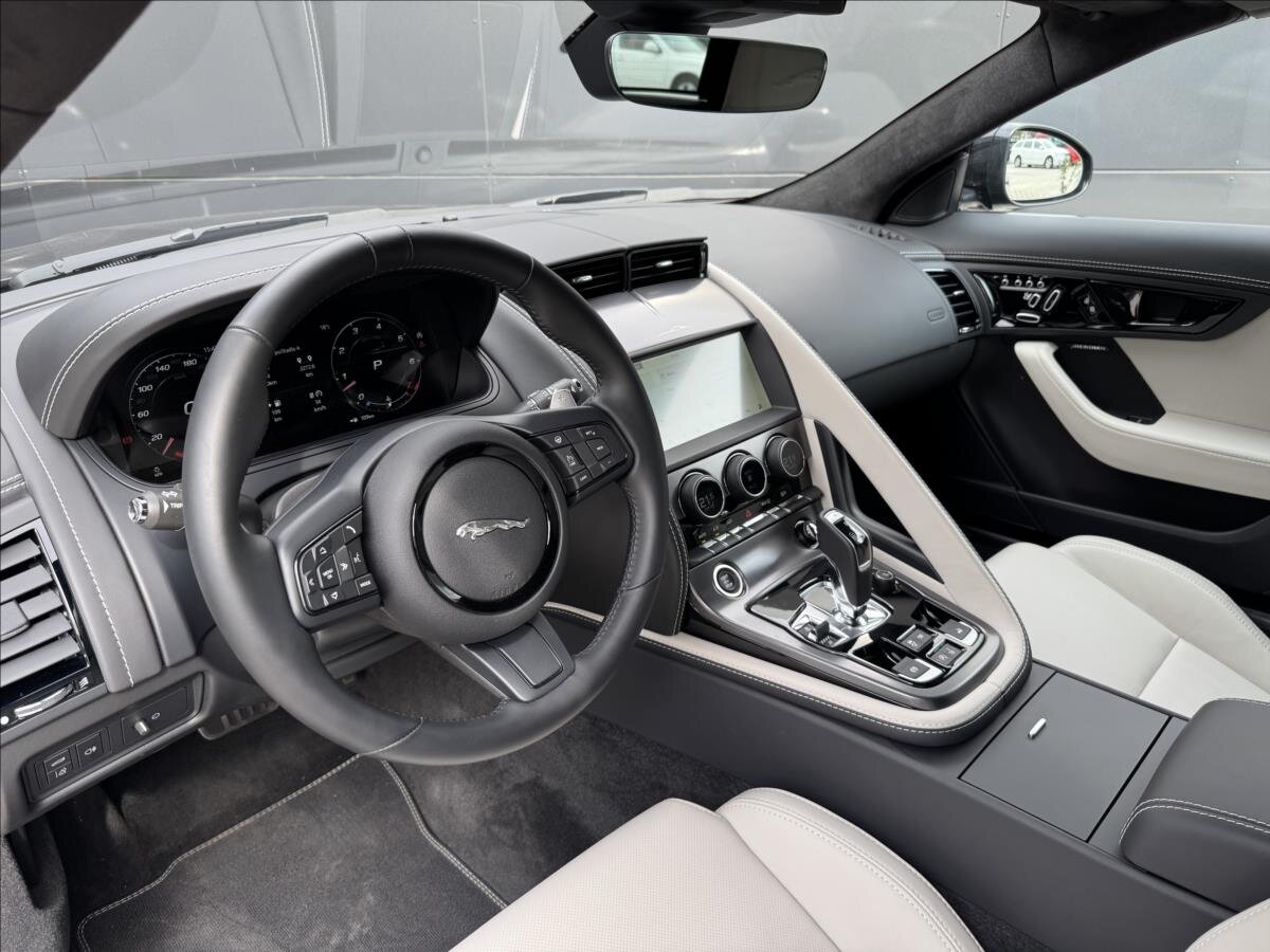 Jaguar F-Type Kabriolet 5,0 l 331 kw