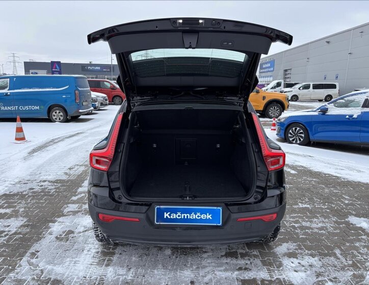 Volvo XC40 Kombi 2,0 l 145 kw