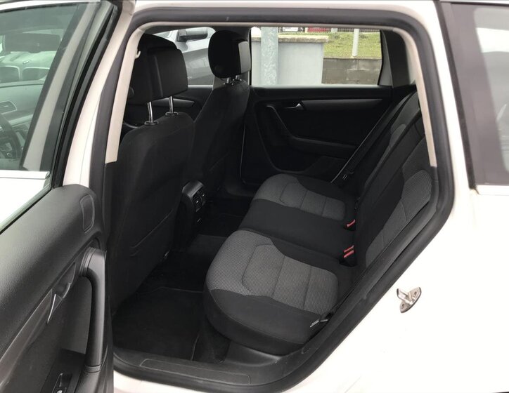 Volkswagen Passat Kombi 2,0 l 103 kw