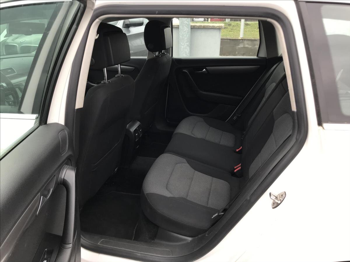 Volkswagen Passat Kombi 2,0 l 103 kw