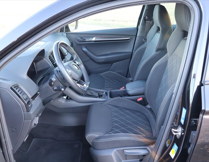 Škoda Karoq SUV / Terénní 2,0 l 140 kw