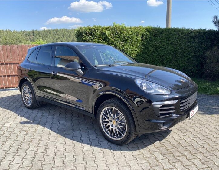 Porsche Cayenne SUV 3,0 l 184 kw