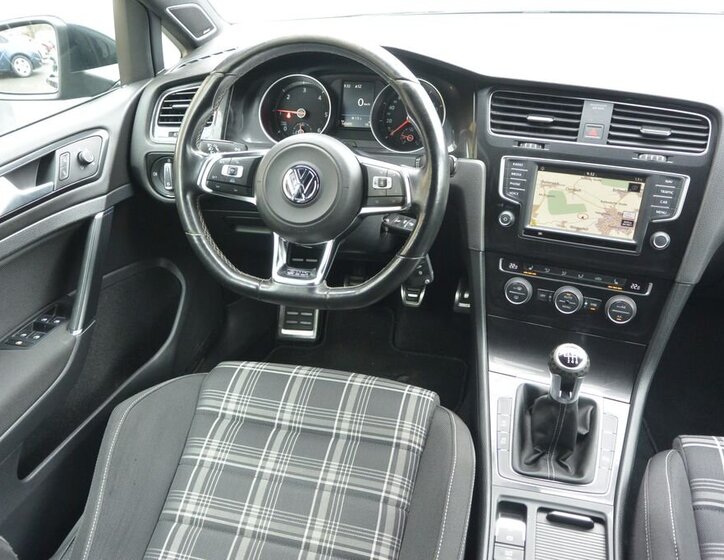 Volkswagen Golf Kombi 2,0 l 135 kw