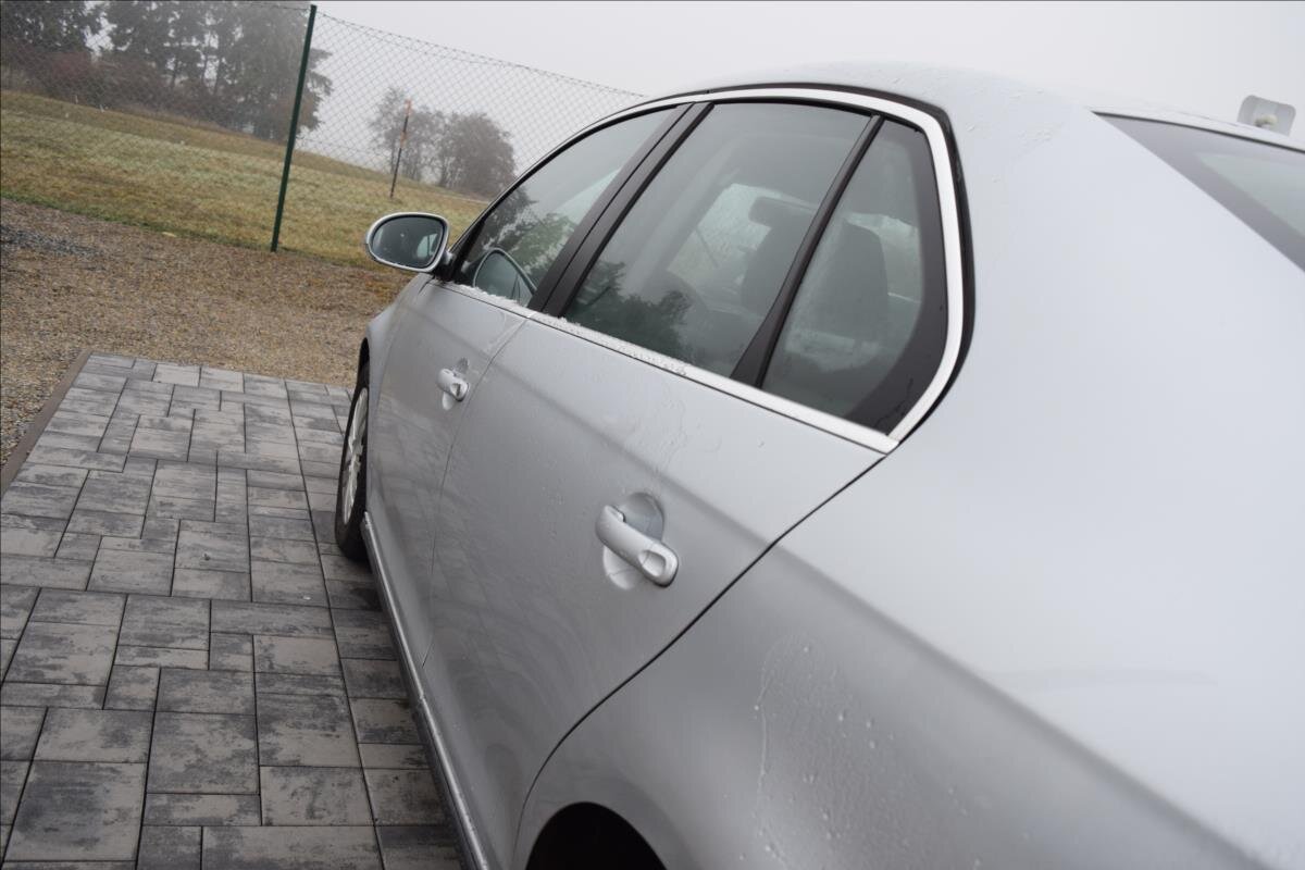 Volkswagen Jetta Kombi 1,4 l 90 kw