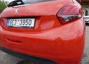 Peugeot 208 Hatchback 1,2 l 61 kw