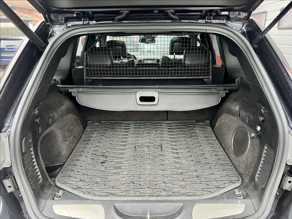 Jeep Grand Cherokee SUV 3,0 l 184 kw