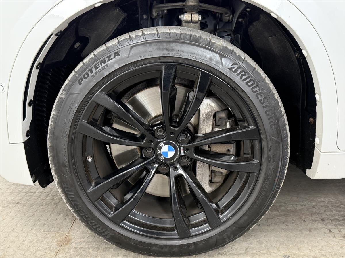 BMW X6 SUV 3,0 l 280 kw