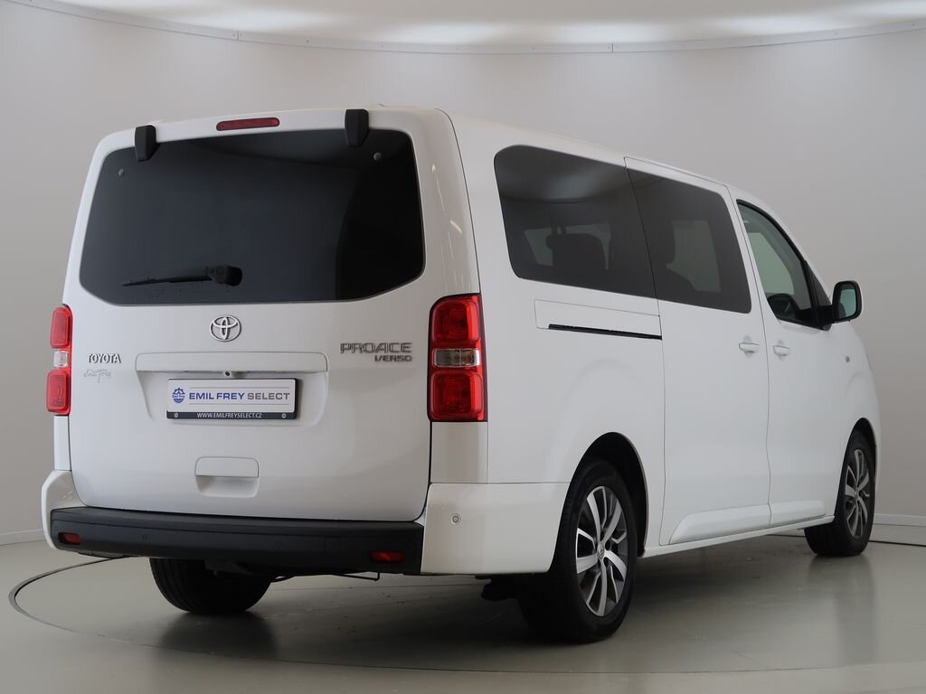Toyota ProAce VAN-Minibus 2,0 l 130 kw
