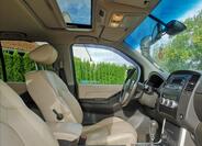 Nissan Pathfinder 16