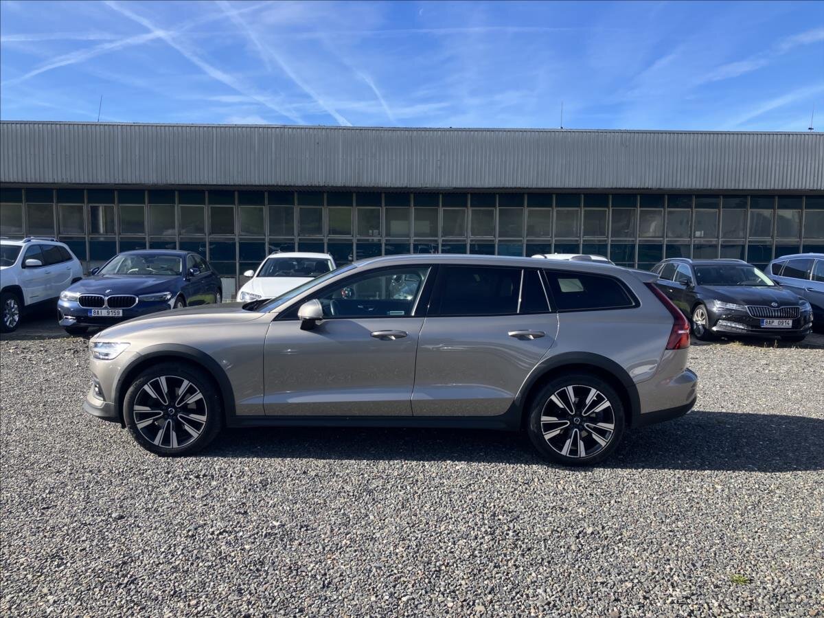 Volvo V60 Kombi 2,0 l 140 kw