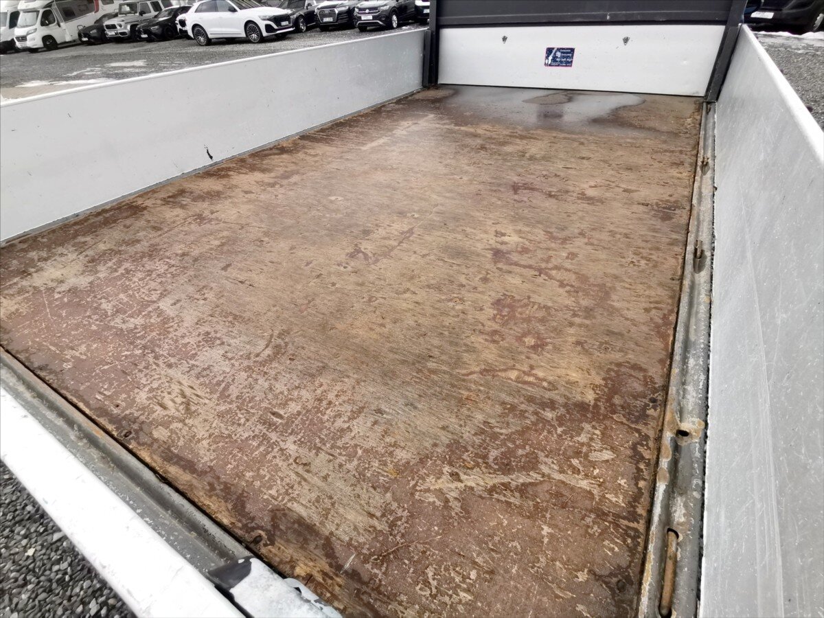 Peugeot Boxer Valník 2,2 l 121 kw