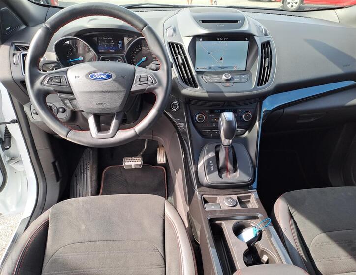 Ford Kuga 9